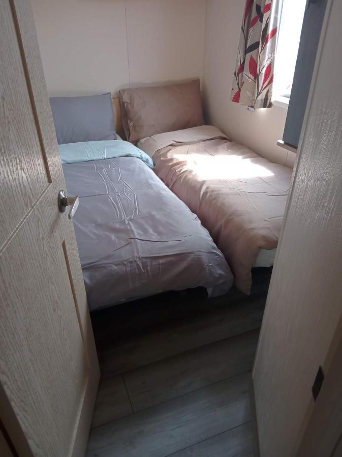 Jaywick Sands Caledonian Caravan מראה חיצוני תמונה