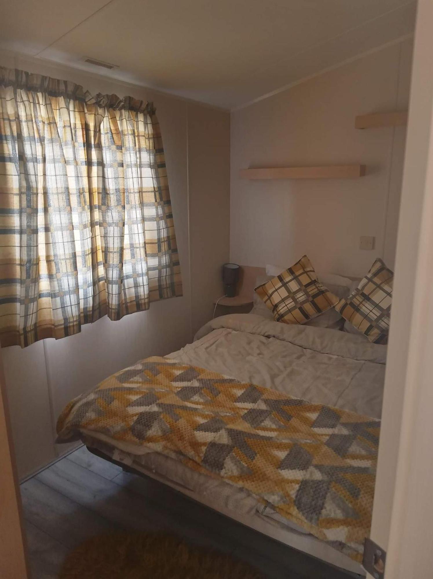 Jaywick Sands Caledonian Caravan מראה חיצוני תמונה