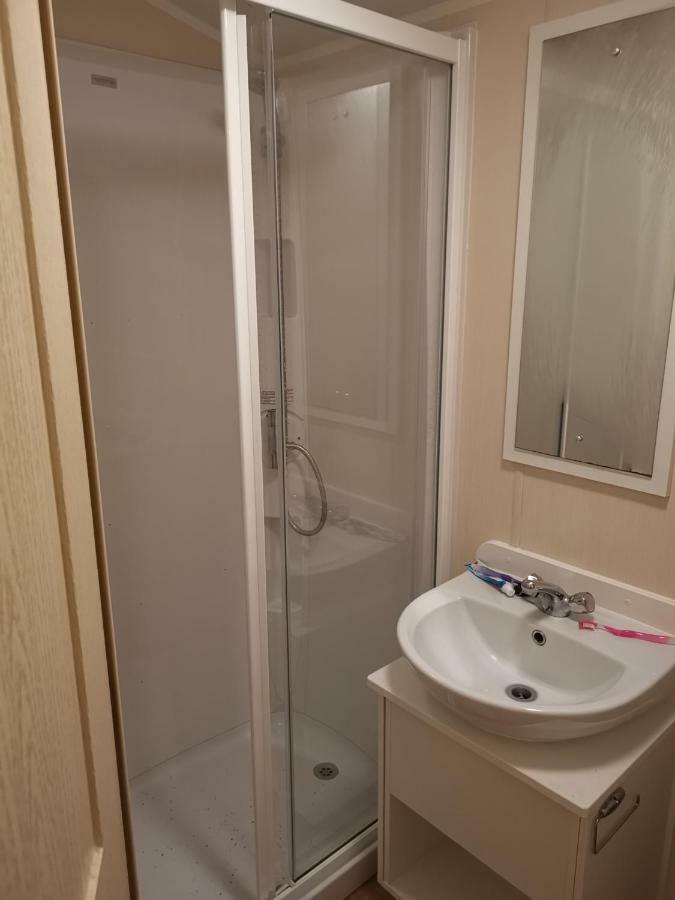 Jaywick Sands Caledonian Caravan מראה חיצוני תמונה